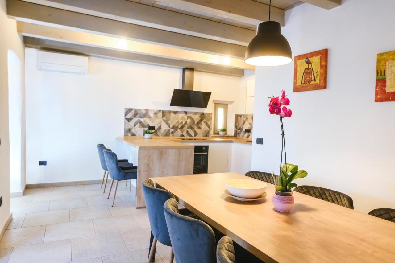 Apartment Roner